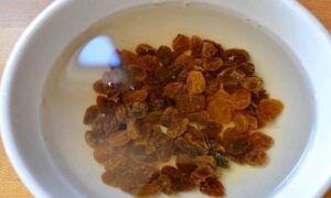 Kishmish Water For Health