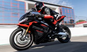 Aprilia RSV4 1100 Factory